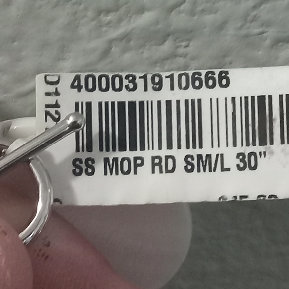 Mother of Pearl Necklace with sterling silver clasp - Picture 4 of 4